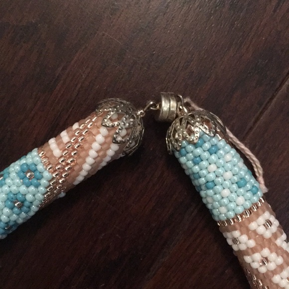 Necklace made from beads with magnetic closure - Picture 3 of 4